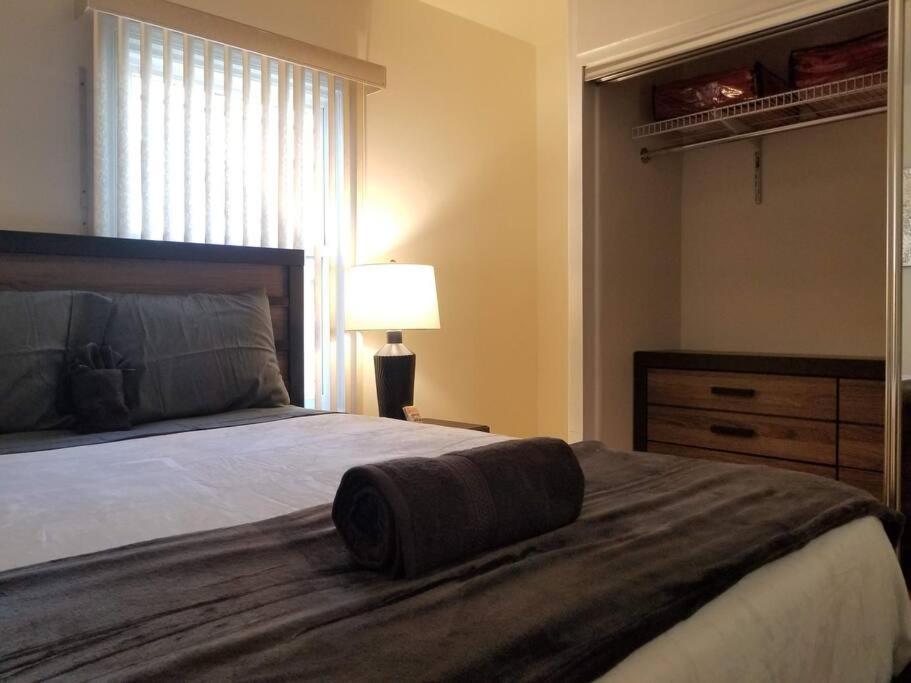 Luxury And Spacious 5 Bedroom Private House By Melrose Wifi Tv Backyard Free Parking Close To The Grove Hollywood Walk Of Fame Ferienhaus *