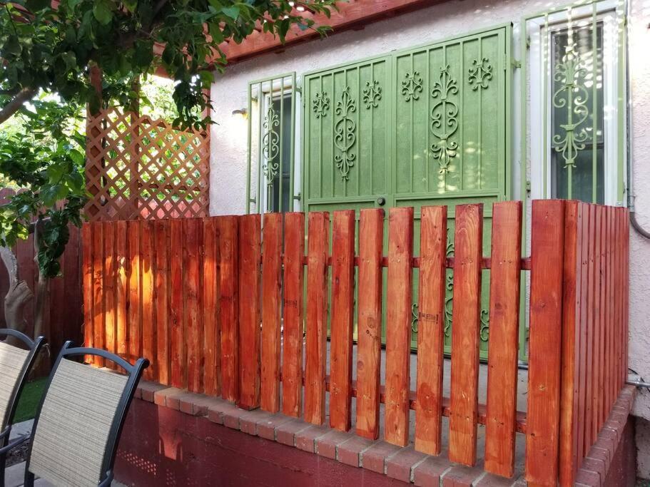 Luxury And Spacious 5 Bedroom Private House By Melrose Wifi Tv Backyard Free Parking Close To The Grove Hollywood Walk Of Fame Ferienhaus *